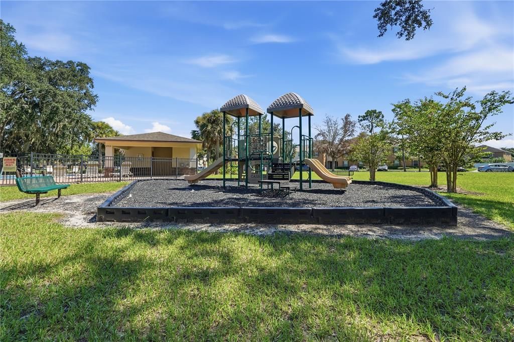 For Sale: $344,900 (4 beds, 2 baths, 2000 Square Feet)