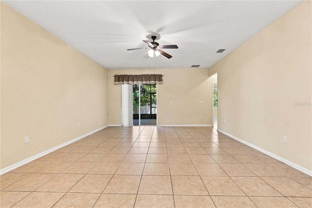 For Sale: $344,900 (4 beds, 2 baths, 2000 Square Feet)