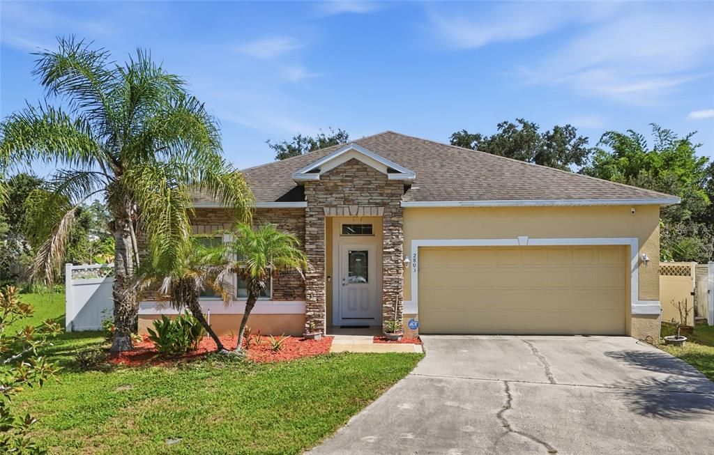 For Sale: $344,900 (4 beds, 2 baths, 2000 Square Feet)