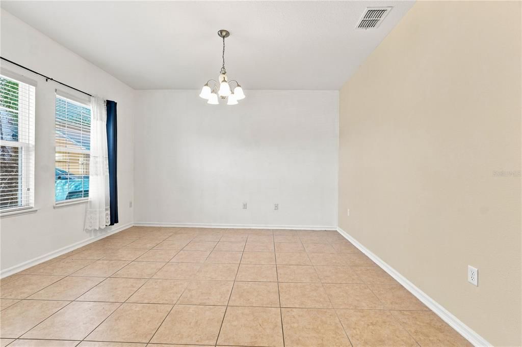 For Sale: $344,900 (4 beds, 2 baths, 2000 Square Feet)