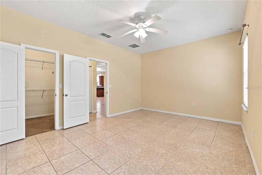 For Sale: $344,900 (4 beds, 2 baths, 2000 Square Feet)