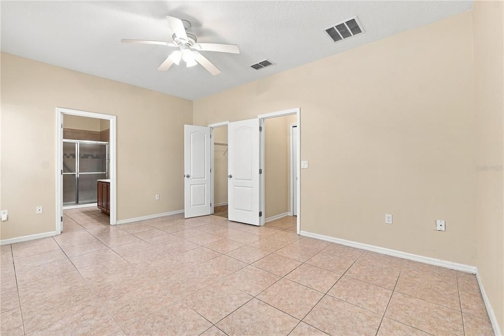 For Sale: $344,900 (4 beds, 2 baths, 2000 Square Feet)