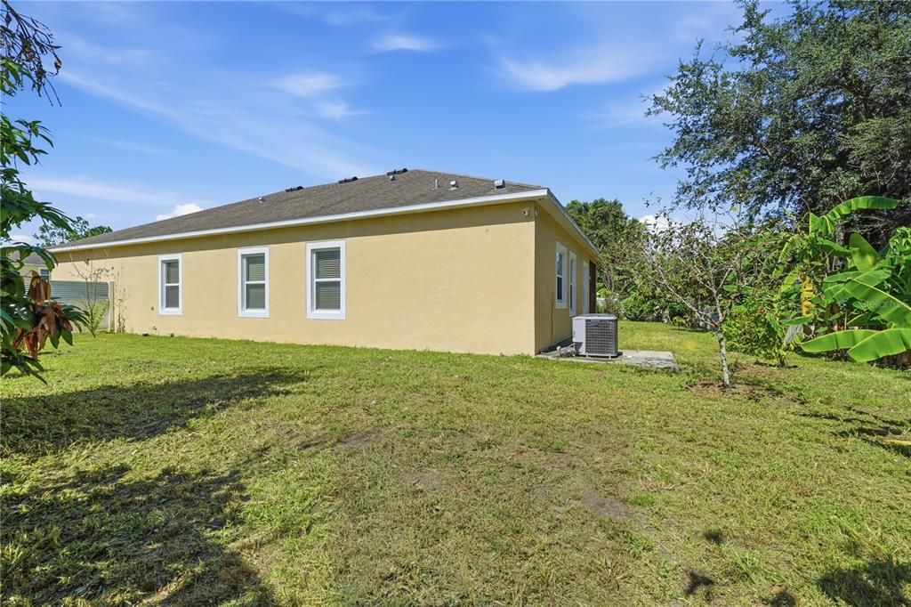 For Sale: $344,900 (4 beds, 2 baths, 2000 Square Feet)