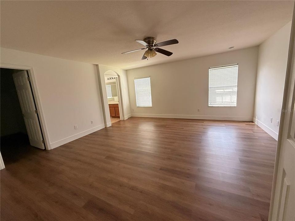 For Sale: $610,000 (4 beds, 2 baths, 2618 Square Feet)