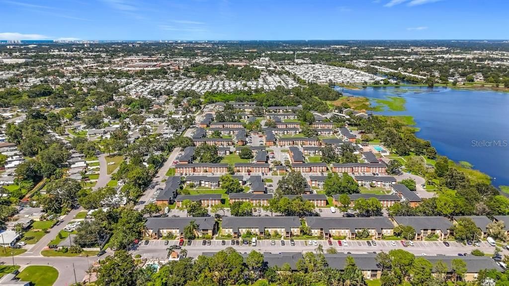 For Sale: $159,000 (2 beds, 2 baths, 901 Square Feet)