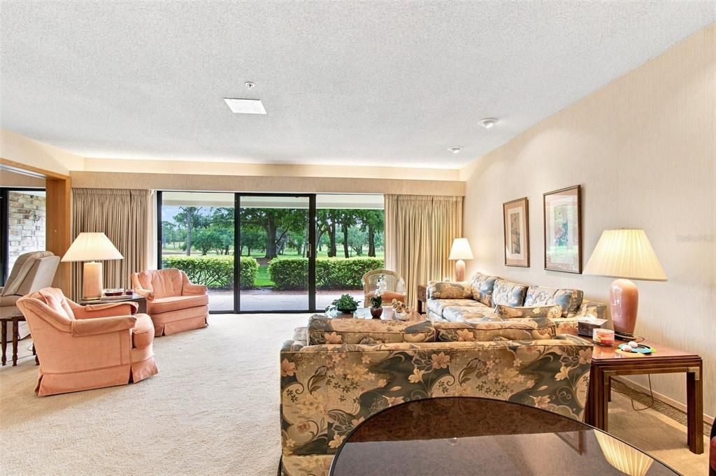 En Venta: $469,000 (2 camas, 2 baños, 1660 Pies cuadrados)