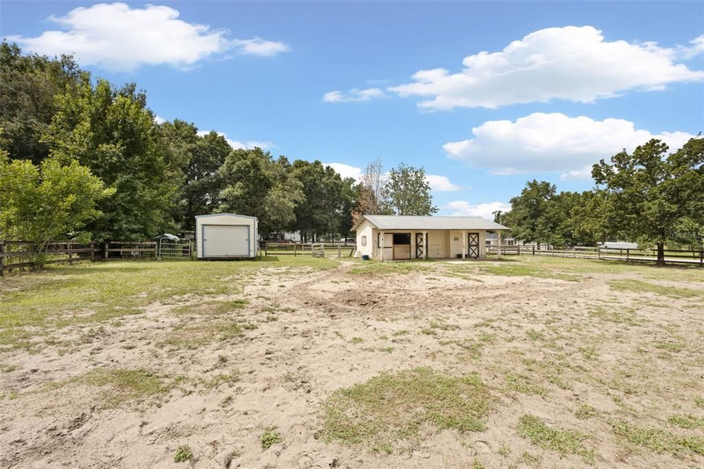 For Rent: $1,600 (3 beds, 2 baths, 1710 Square Feet)