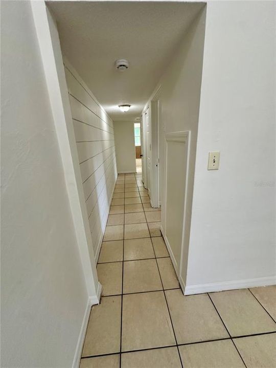 出租: $1,250 (2 贝兹, 1 浴室, 780 平方英尺)