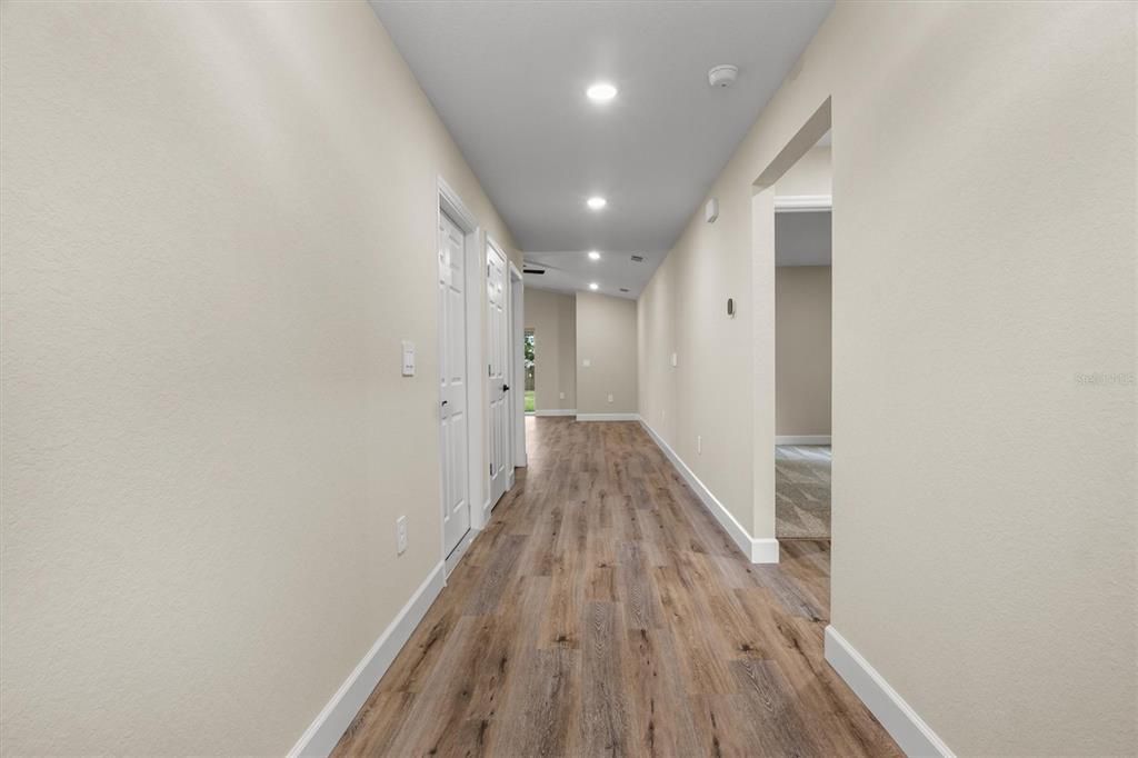 For Sale: $289,900 (3 beds, 2 baths, 1619 Square Feet)