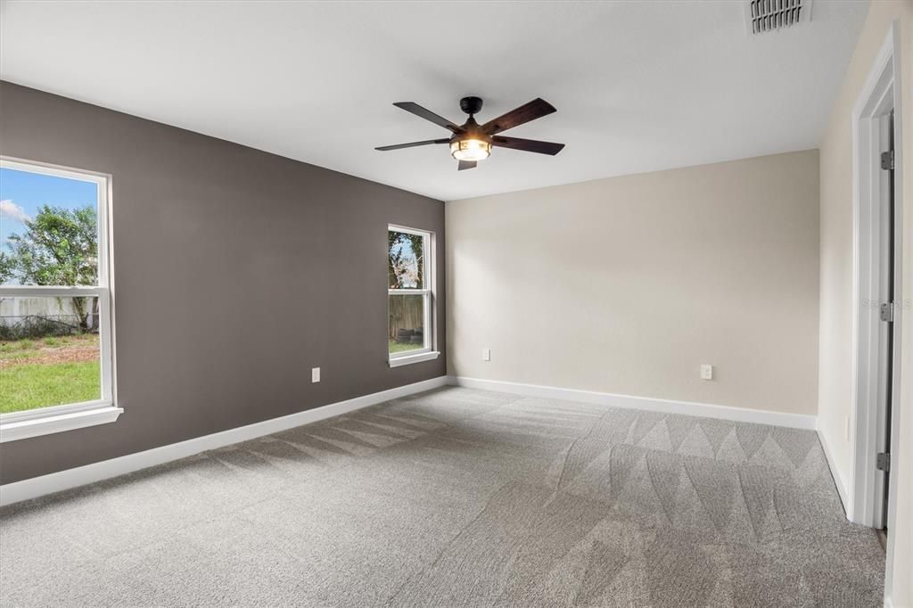 For Sale: $289,900 (3 beds, 2 baths, 1619 Square Feet)
