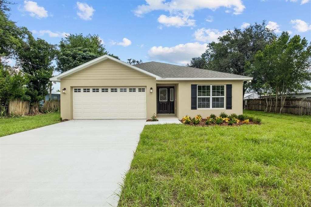 For Sale: $289,900 (3 beds, 2 baths, 1619 Square Feet)
