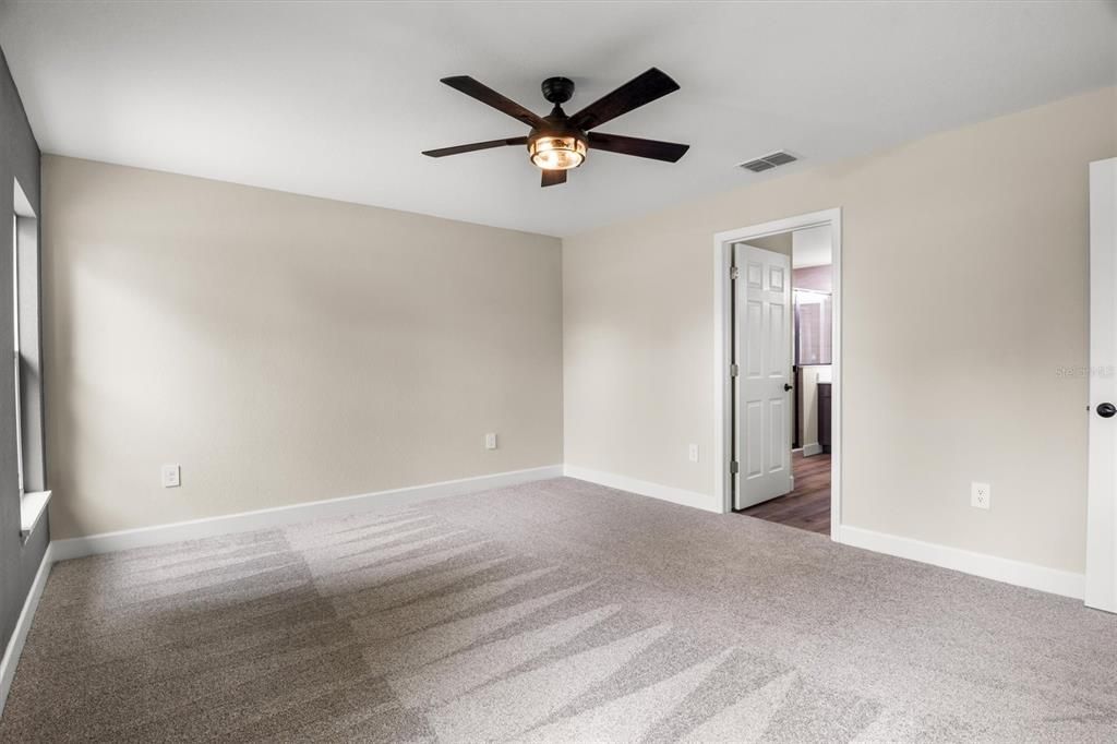 For Sale: $289,900 (3 beds, 2 baths, 1619 Square Feet)