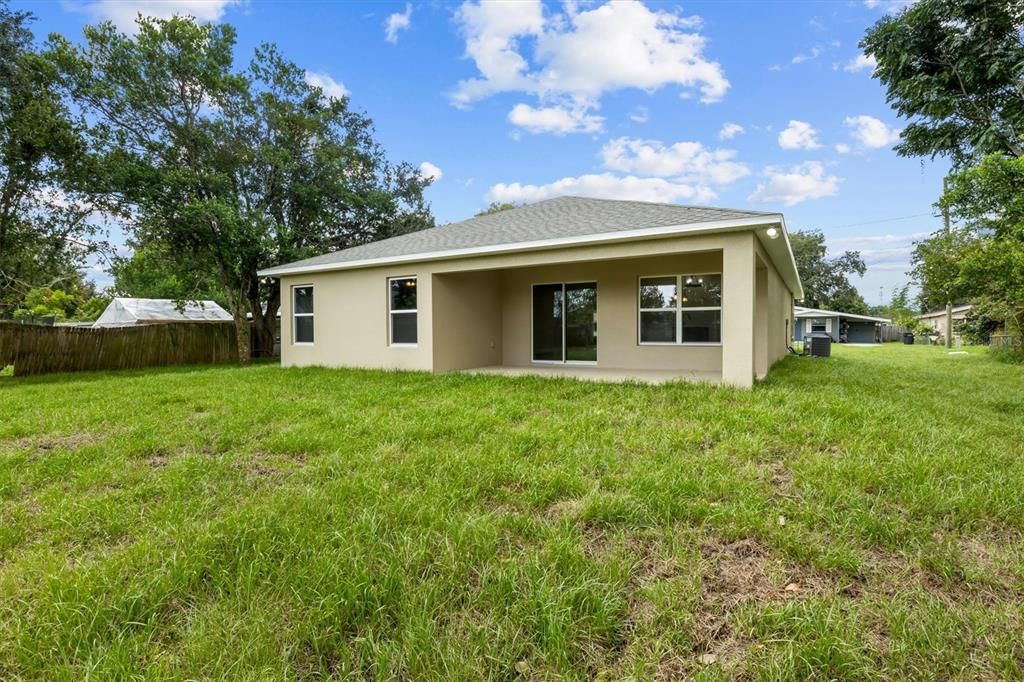 For Sale: $289,900 (3 beds, 2 baths, 1619 Square Feet)