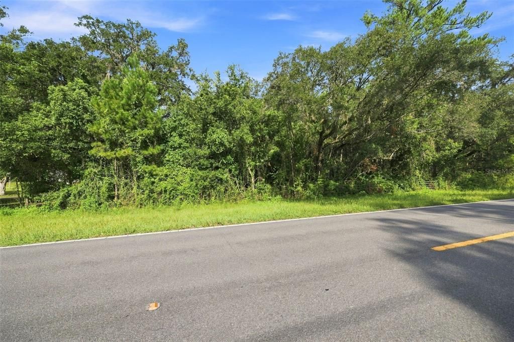待售: $125,000 (2.30 acres)