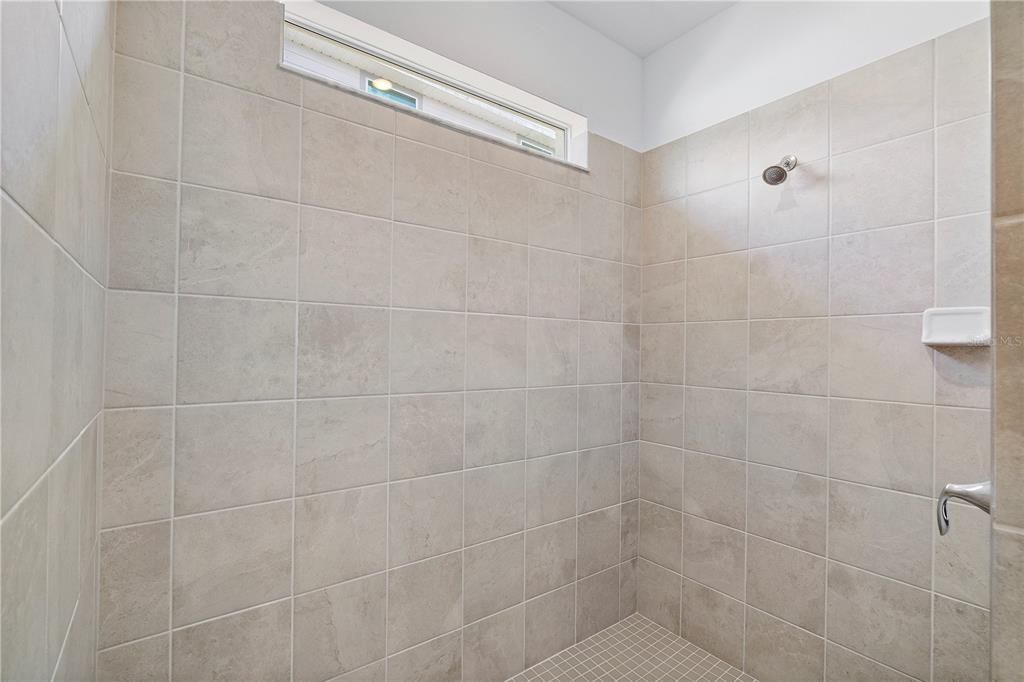 В аренду: $3,300 (3 спален, 3 ванн, 2217 Квадратных фут)