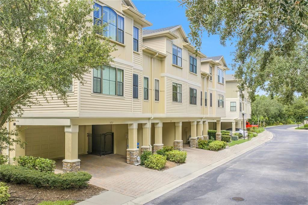 For Rent: $2,750 (2 beds, 2 baths, 1724 Square Feet)