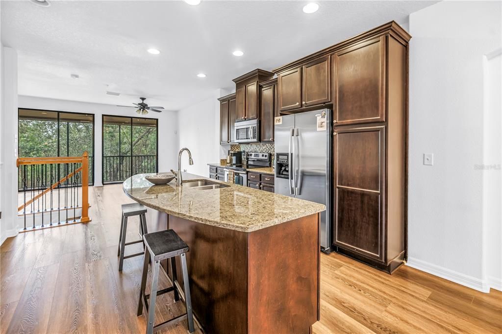 For Rent: $2,750 (2 beds, 2 baths, 1724 Square Feet)