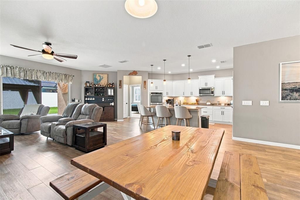 For Sale: $439,995 (4 beds, 2 baths, 2003 Square Feet)