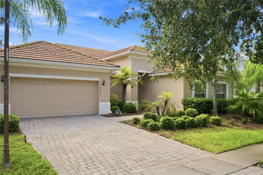 For Rent: $3,500 (4 beds, 3 baths, 2262 Square Feet)