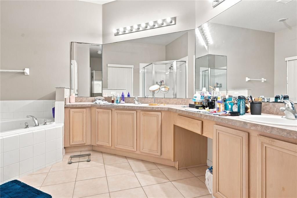 For Rent: $3,500 (4 beds, 3 baths, 2262 Square Feet)