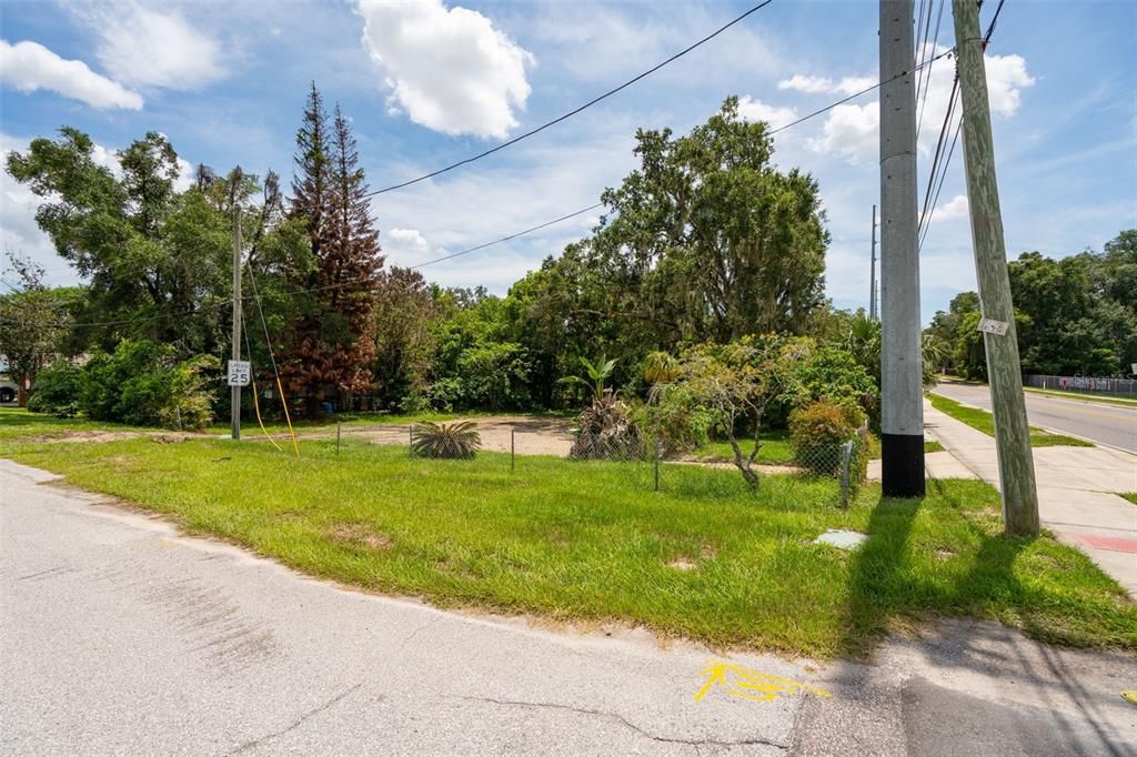 待售: $69,950 (0.25 acres)
