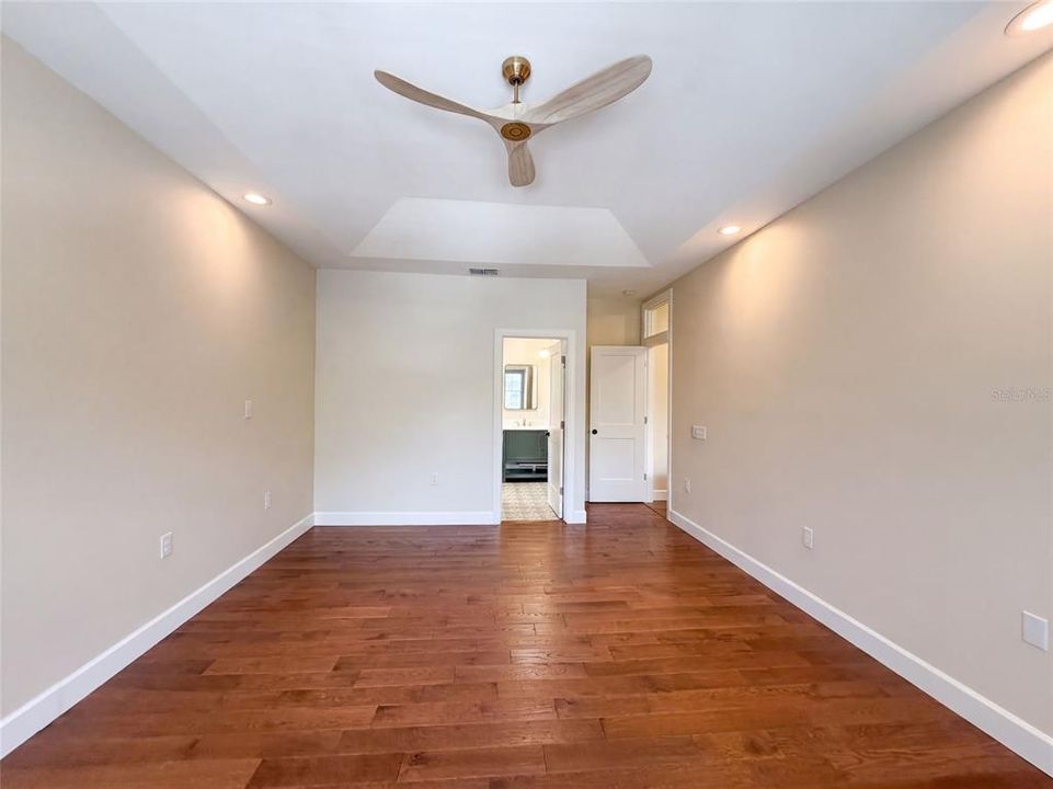 For Sale: $776,000 (3 beds, 4 baths, 2512 Square Feet)