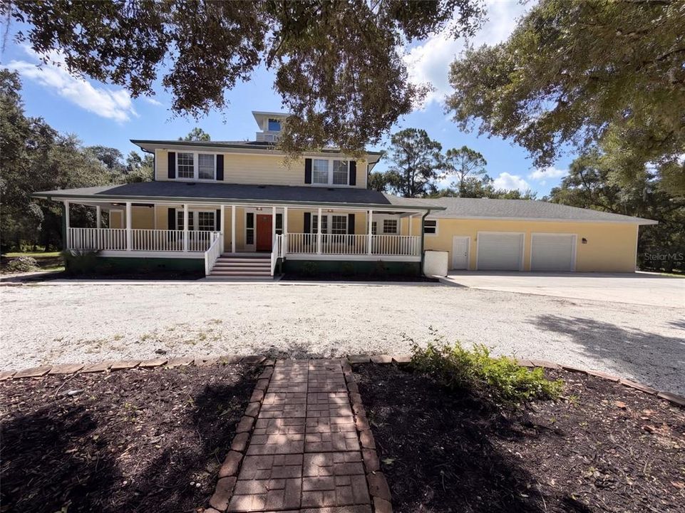 For Sale: $776,000 (3 beds, 4 baths, 2512 Square Feet)