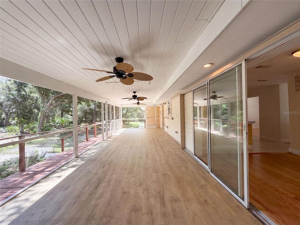 For Sale: $776,000 (3 beds, 4 baths, 2512 Square Feet)