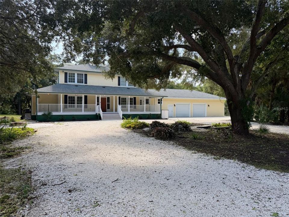 For Sale: $776,000 (3 beds, 4 baths, 2512 Square Feet)