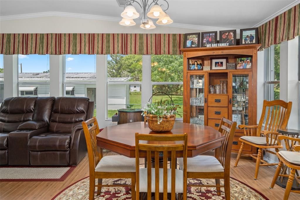 For Sale: $299,000 (3 beds, 2 baths, 1890 Square Feet)