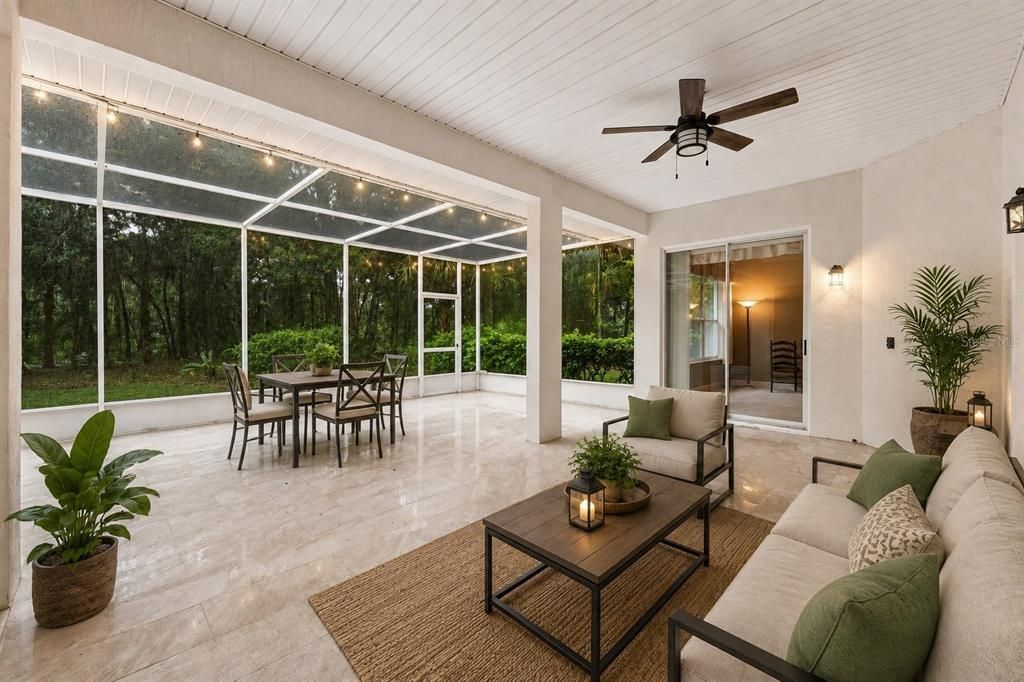 En Venta: $669,000 (4 camas, 3 baños, 2713 Pies cuadrados)