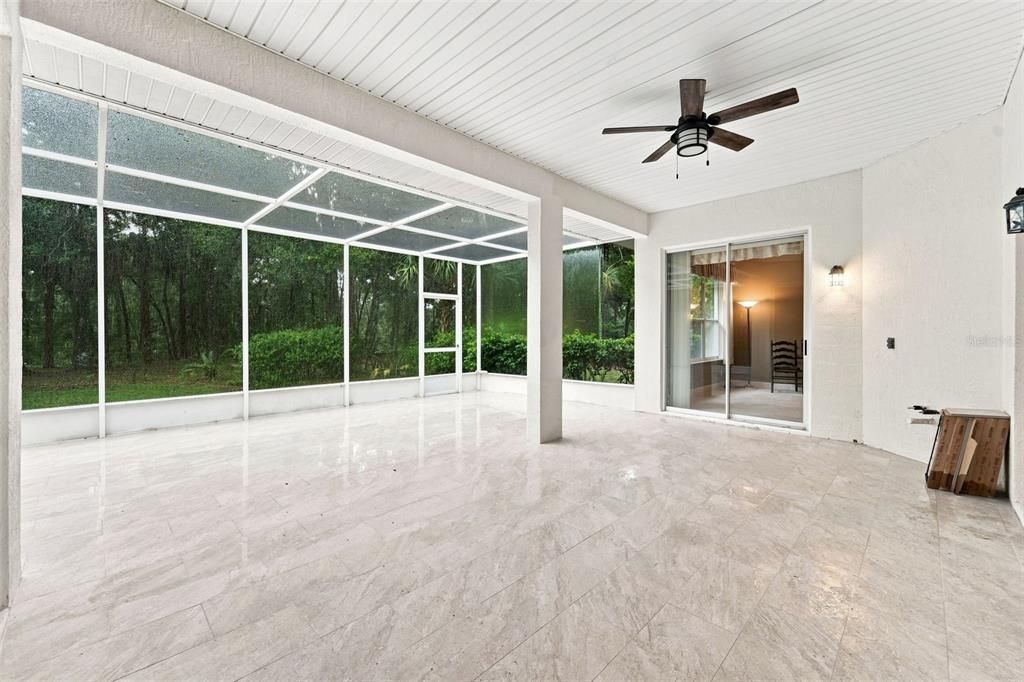 En Venta: $669,000 (4 camas, 3 baños, 2713 Pies cuadrados)