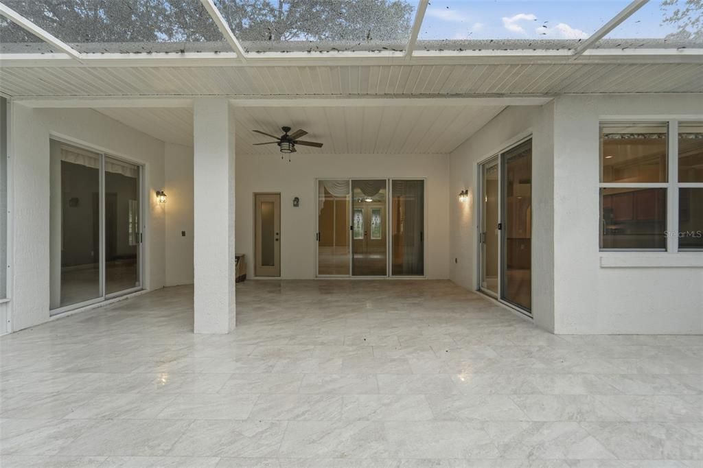 En Venta: $669,000 (4 camas, 3 baños, 2713 Pies cuadrados)