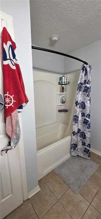 For Sale: $220,000 (2 beds, 2 baths, 1364 Square Feet)