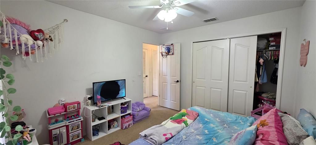 For Sale: $220,000 (2 beds, 2 baths, 1364 Square Feet)