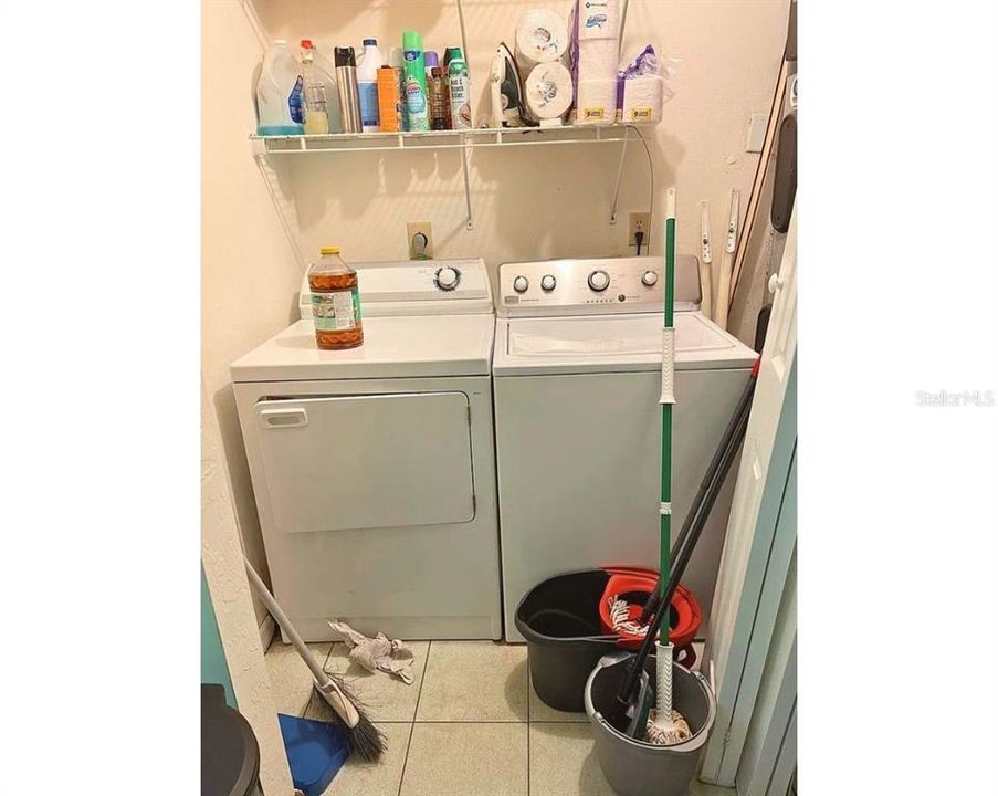 En Venta: $359,000 (3 camas, 2 baños, 1767 Pies cuadrados)