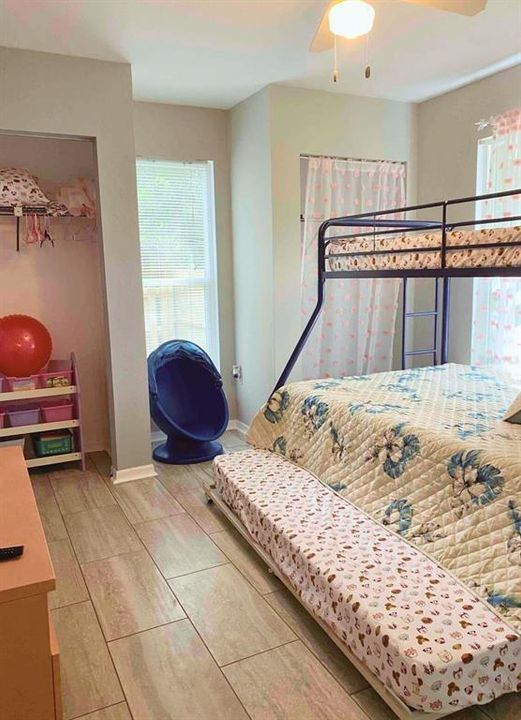 En Venta: $359,000 (3 camas, 2 baños, 1767 Pies cuadrados)