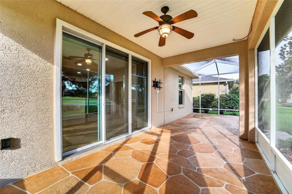En Venta: $399,900 (3 camas, 2 baños, 2357 Pies cuadrados)