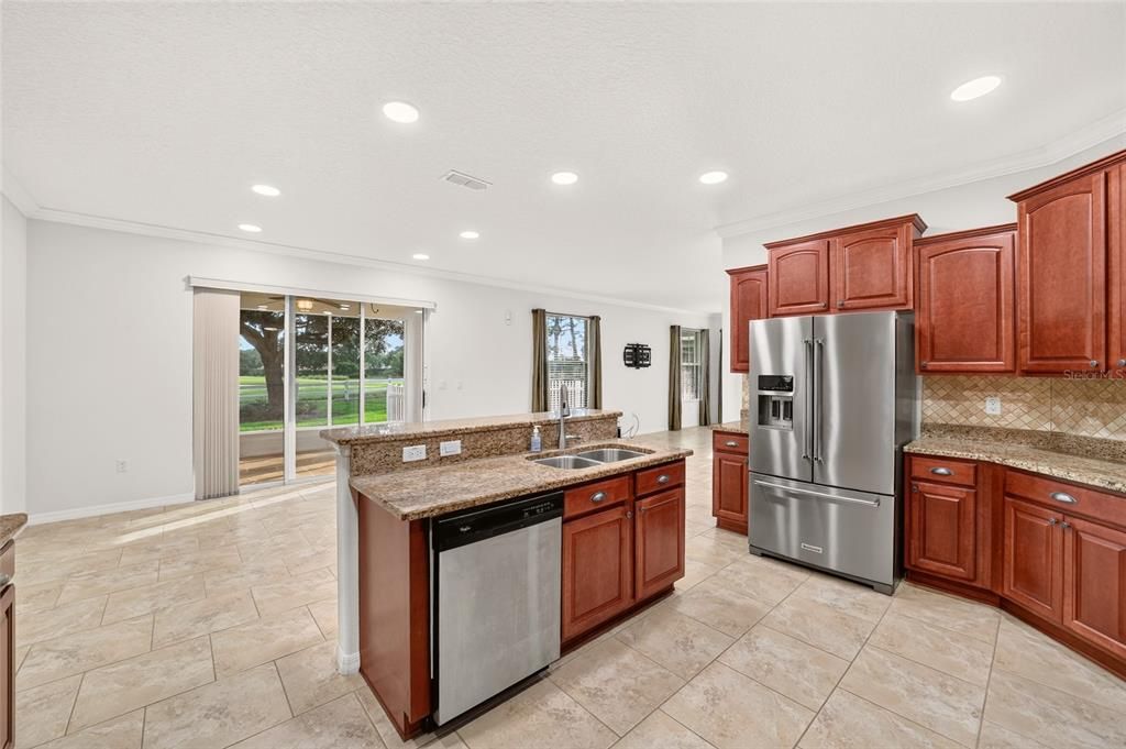 En Venta: $399,900 (3 camas, 2 baños, 2357 Pies cuadrados)