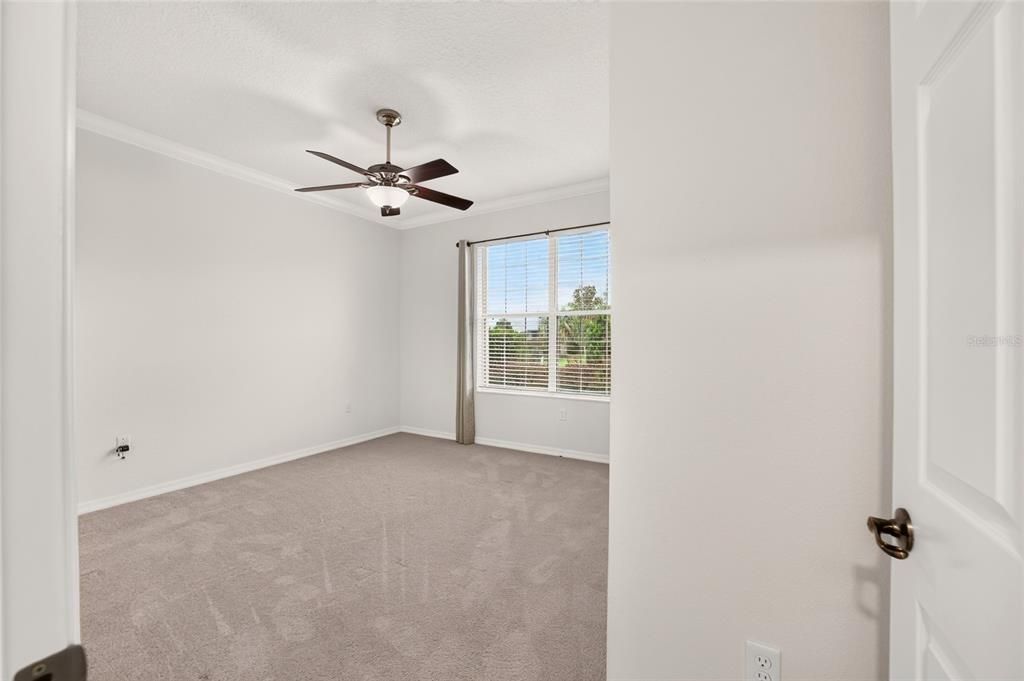 En Venta: $399,900 (3 camas, 2 baños, 2357 Pies cuadrados)