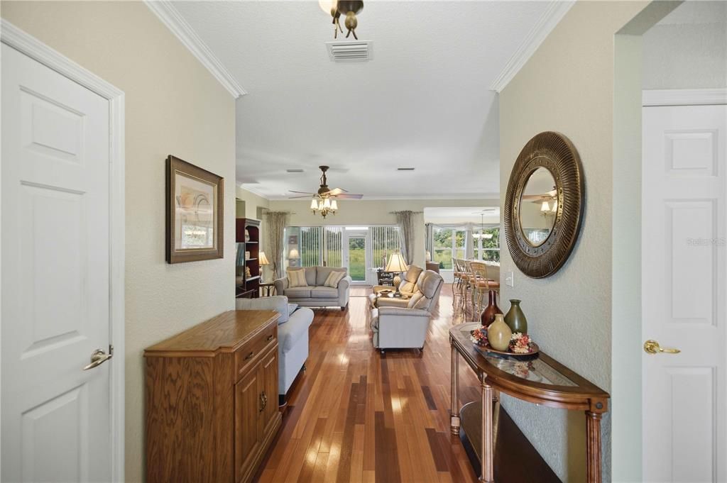 For Sale: $284,900 (2 beds, 2 baths, 1575 Square Feet)
