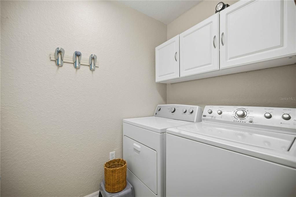 For Sale: $284,900 (2 beds, 2 baths, 1575 Square Feet)