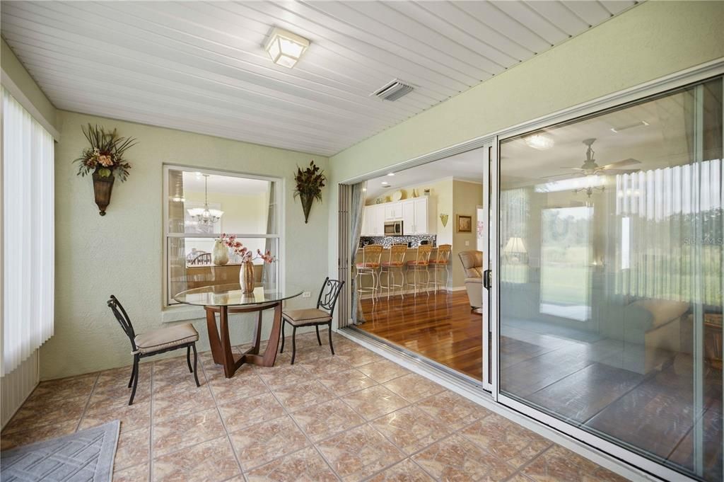 For Sale: $284,900 (2 beds, 2 baths, 1575 Square Feet)