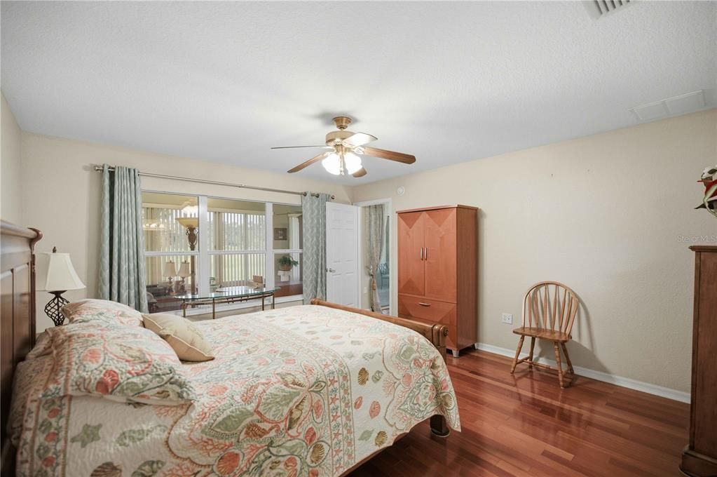 For Sale: $284,900 (2 beds, 2 baths, 1575 Square Feet)