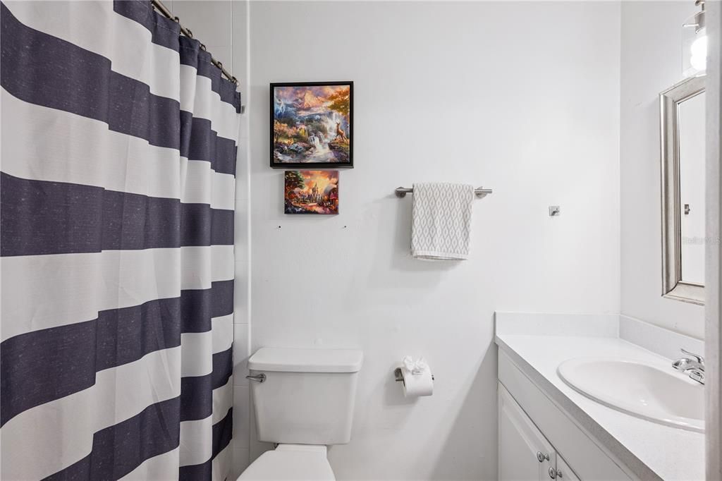 En Venta: $215,000 (2 camas, 2 baños, 937 Pies cuadrados)