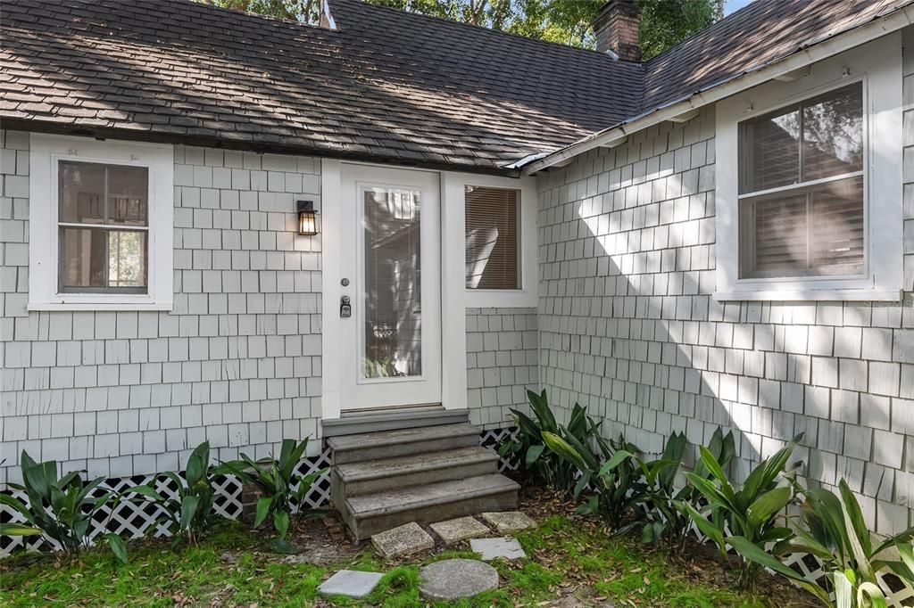 En Venta: $458,000 (2 camas, 1 baños, 1384 Pies cuadrados)