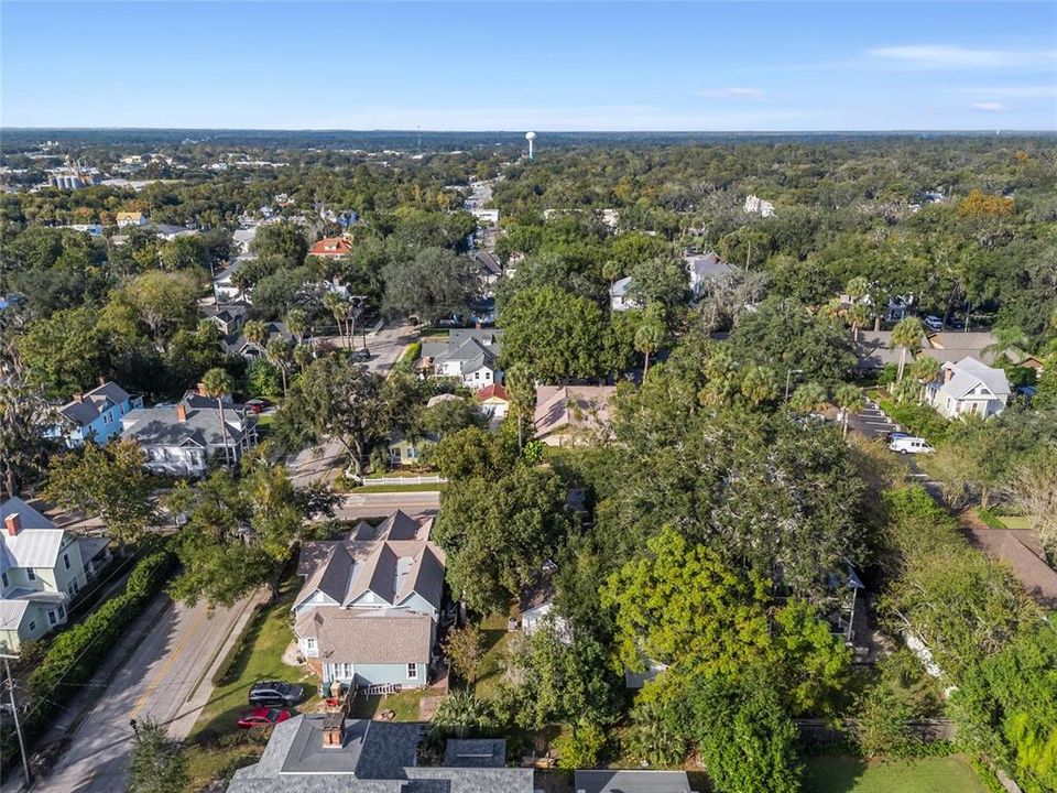 En Venta: $458,000 (2 camas, 1 baños, 1384 Pies cuadrados)