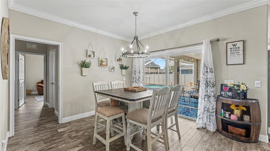 For Sale: $424,900 (4 beds, 2 baths, 1844 Square Feet)