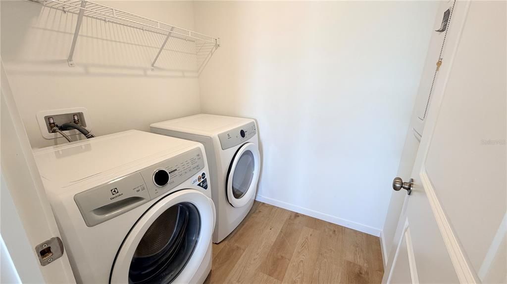 For Rent: $2,390 (5 beds, 4 baths, 2238 Square Feet)