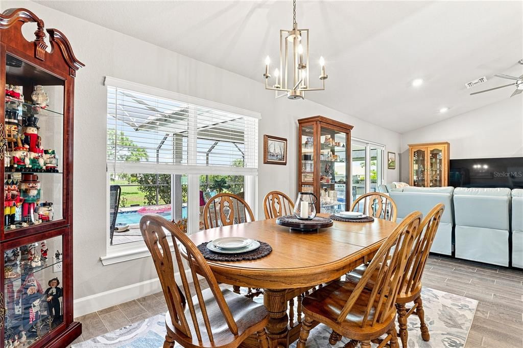 For Sale: $499,900 (4 beds, 2 baths, 1754 Square Feet)